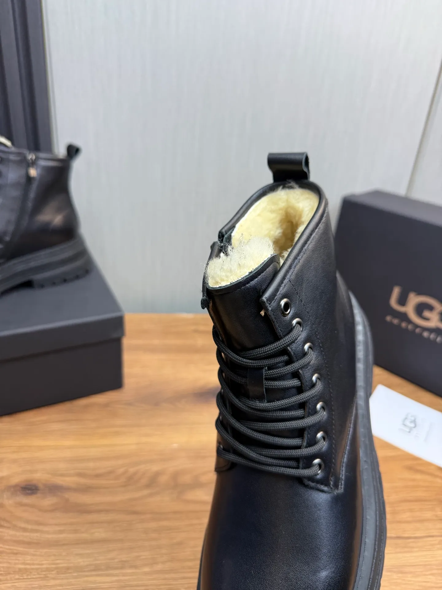 Factory price 680💰 [UGG] Men's hot winter warm boots🐑Simple and fashionable design, cowhide➕comfortable and warm wool lining. Soft and comfortable to wear, good warmth retention, and excellent foot feel. Regular size 38-45